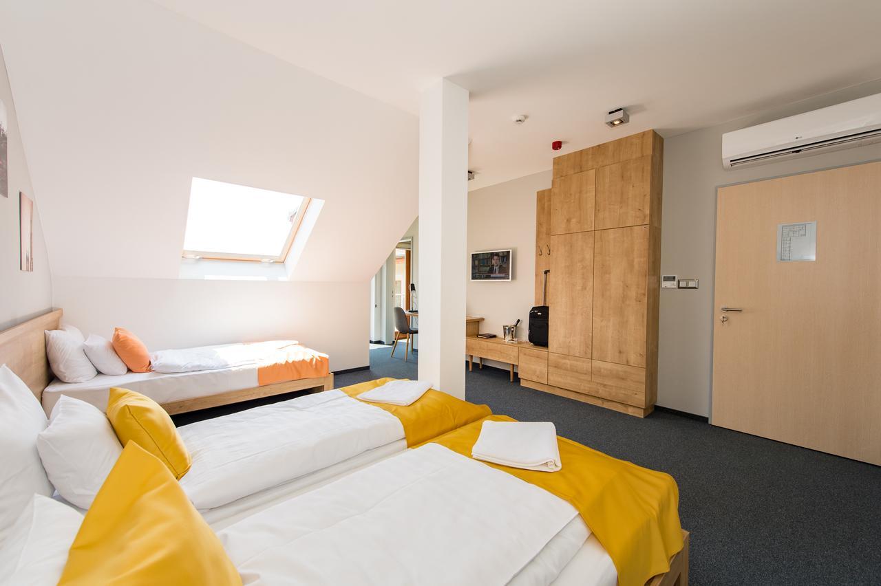 Pilvax Hotel Superior Kalocsa Eksteriør bilde